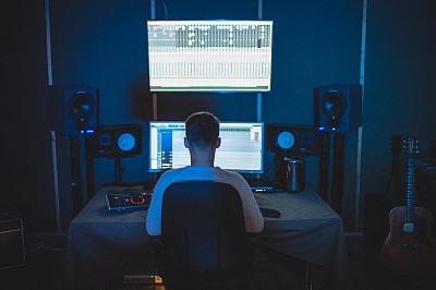 HOME STUDIO